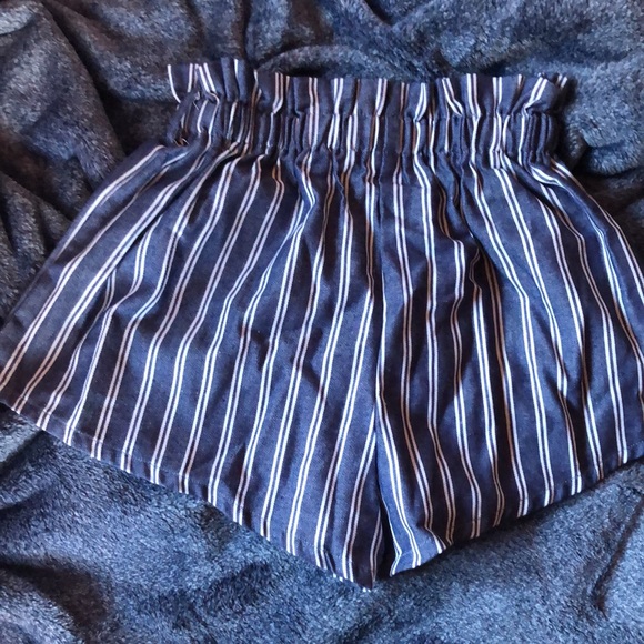 Shorts - Picture 2 of 2